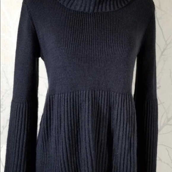 **Navy blue**  turtleneck sweater - Picture 2 of 5